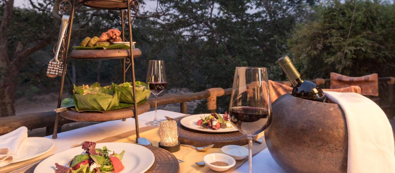 Banjaar Tola Kanha National Park - A Taj Safari Lodge Exterior photo