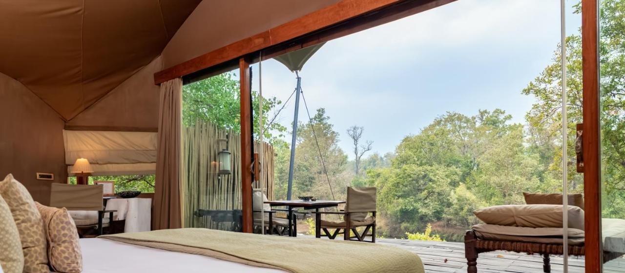 Banjaar Tola Kanha National Park - A Taj Safari Lodge Exterior photo